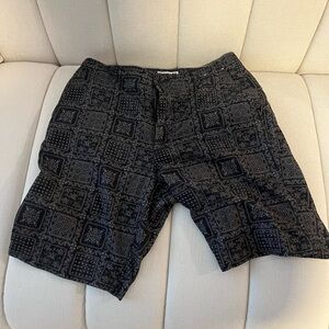 Uniqlo x Reyn Spooner patterned shorts